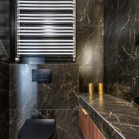 Global Park Luxury * كاتوفيتسه